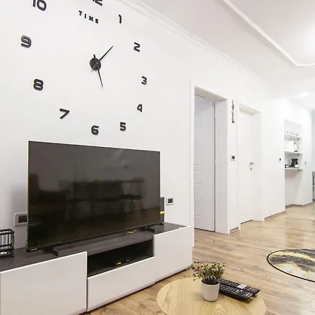 Dea's Center Apartment *