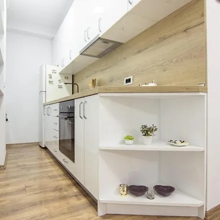 Apartament Dea's Center Tirana