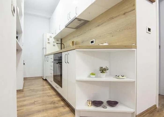 Apartament Dea's Center Tirana